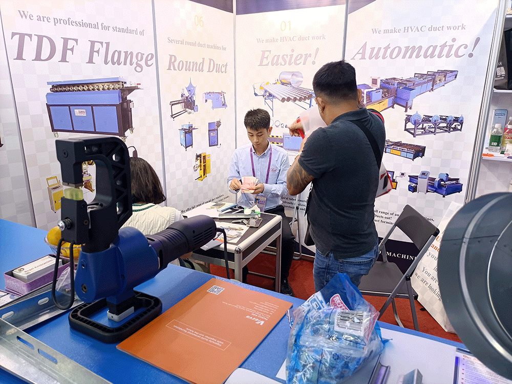 第134屆廣交會(huì)國外客戶現(xiàn)場(chǎng)付設(shè)備定金